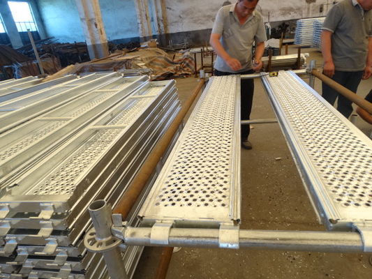 China Pregalvanized aluminium steigerplanken boards voor Ringlock Steigers leverancier